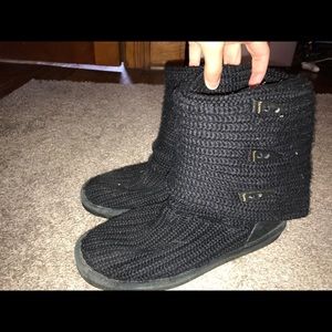 black bearpaw sweater boots